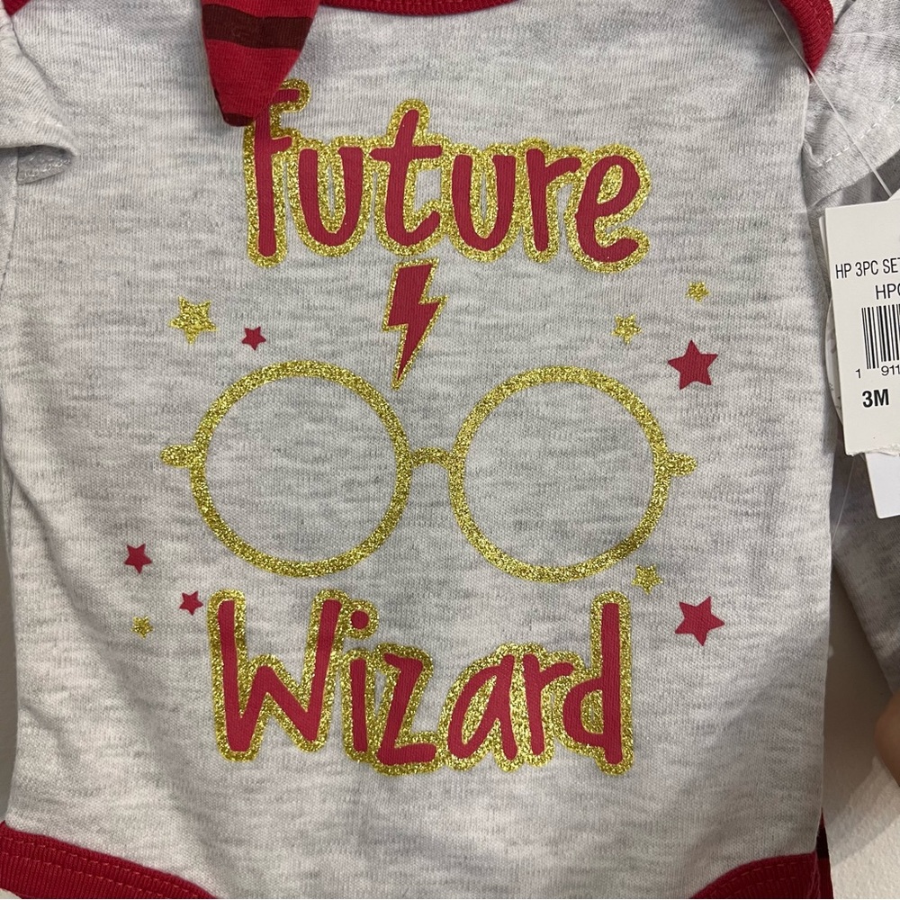 Warner Bros. Gray and Red Future Wizard Kids Matching Set - Picture 4 of 5